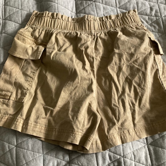 khaki shorts with pockets paper bag waist size 7 - Picture 2 of 3
